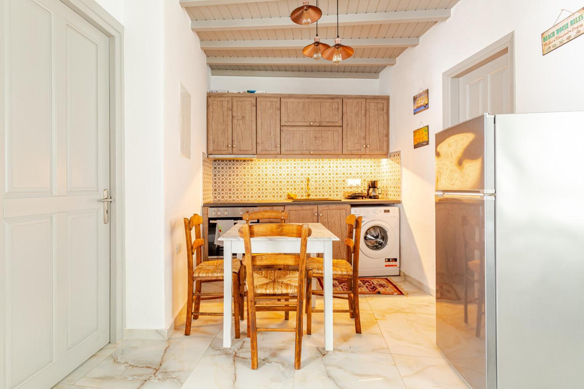 Elenitas Beach House In Ornos Exterior foto